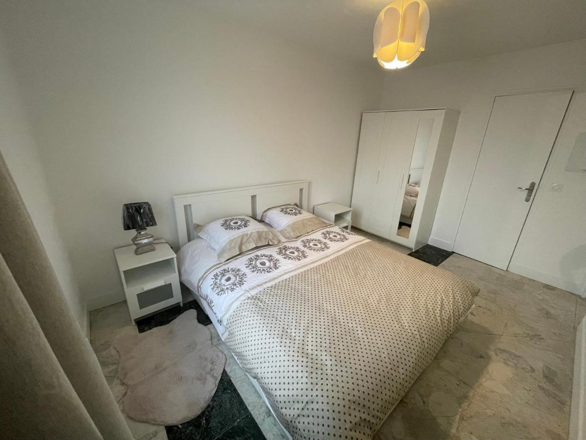 Joli T2, Terrasse Et Jardin, Ideal Pour Familles, A 15 Min De L'Aeroport Roissy Cdg Tremblay-en-France Exterior photo