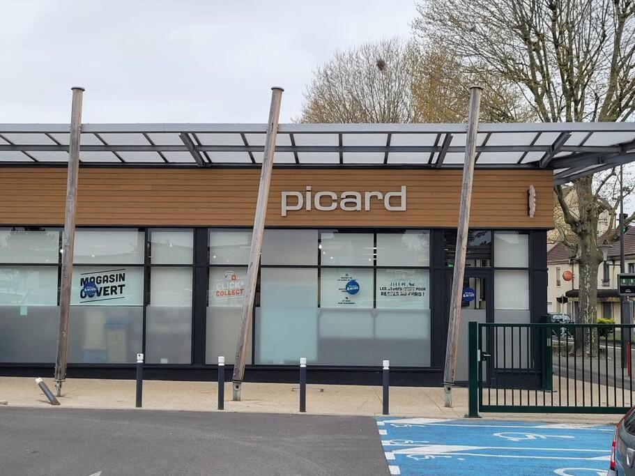 Joli T2, Terrasse Et Jardin, Ideal Pour Familles, A 15 Min De L'Aeroport Roissy Cdg Tremblay-en-France Exterior photo