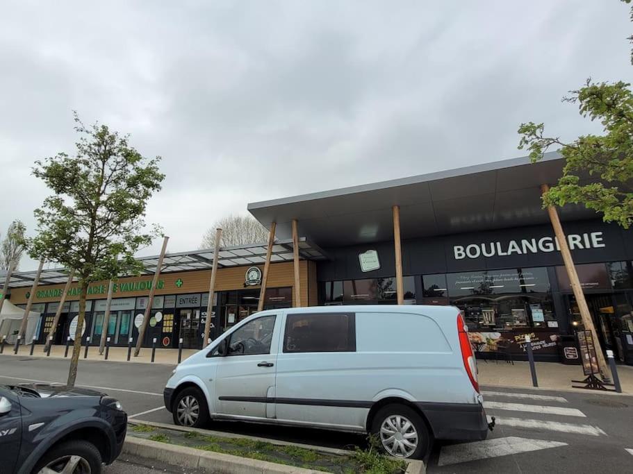 Joli T2, Terrasse Et Jardin, Ideal Pour Familles, A 15 Min De L'Aeroport Roissy Cdg Tremblay-en-France Exterior photo